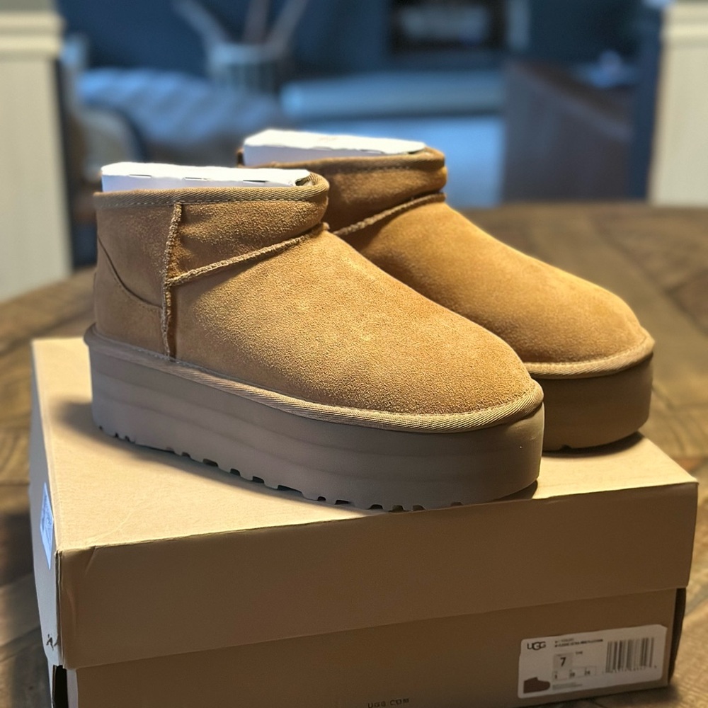 UGG Women's Chestnut Suede Platform Mules